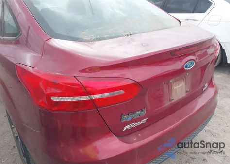 2016 Ford Focus Se z USA, uszkodzony, nr VIN 1FADP3FE3GL258061